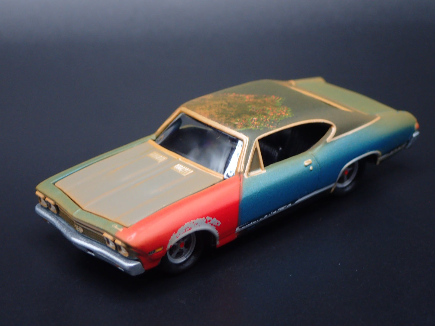 1968 68 CHEVY CHEVROLET CHEVELLE SS 396 BARN FIND 1:64 SCALE  DIECAST MODEL CAR