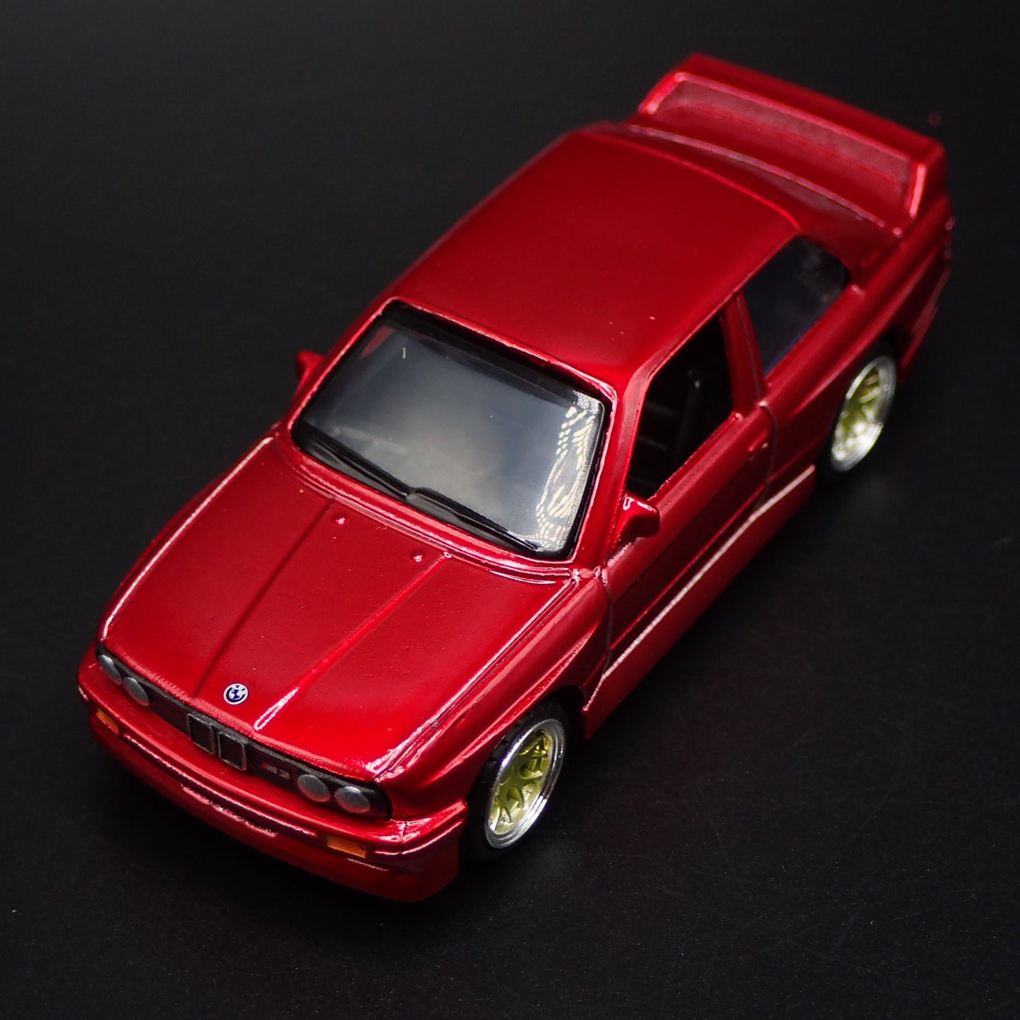1986-1991 BMW M3 E30 1:64 SCALE COLLECTIBLE DIORAMA DIECAST MODEL CAR