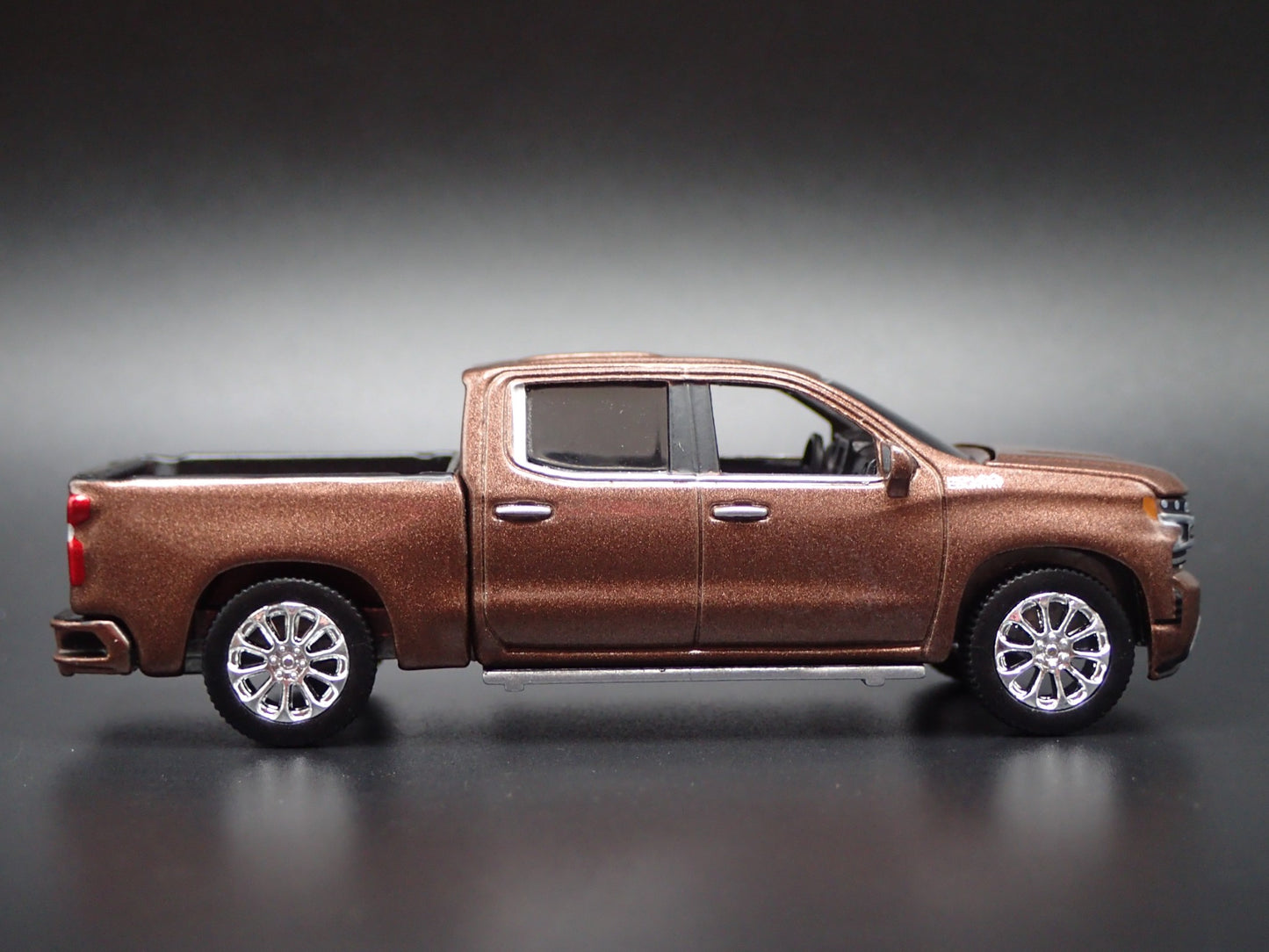 2019-2025 CHEVY SILVERADO PICKUP TRUCK HIGH COUNTRY 1:64 SCALE DIECAST MODEL CAR