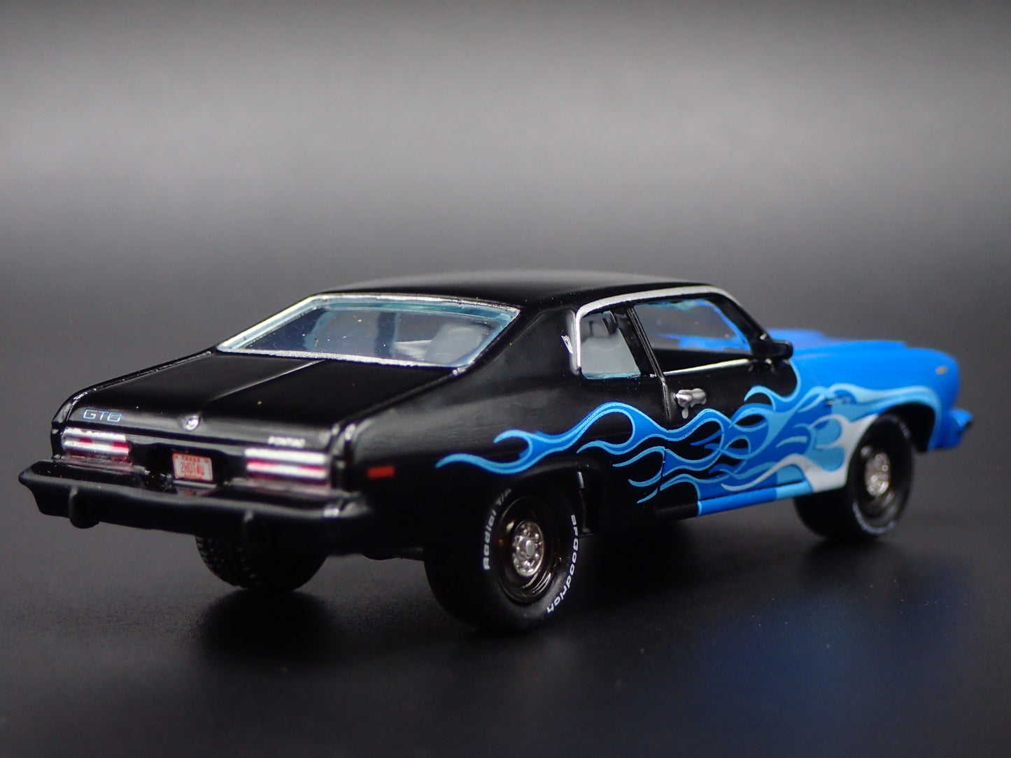 1974 74 PONTIAC GTO MUSCLE CAR 1:64 SCALE COLLECTIBLE DIORAMA DIECAST MODEL CAR
