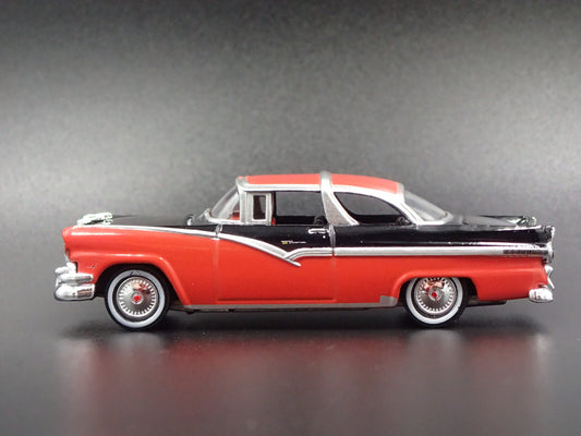 1956 56 FORD CROWN VICTORIA 1:64 SCALE COLLECTIBLE DIORAMA DIECAST MODEL CAR