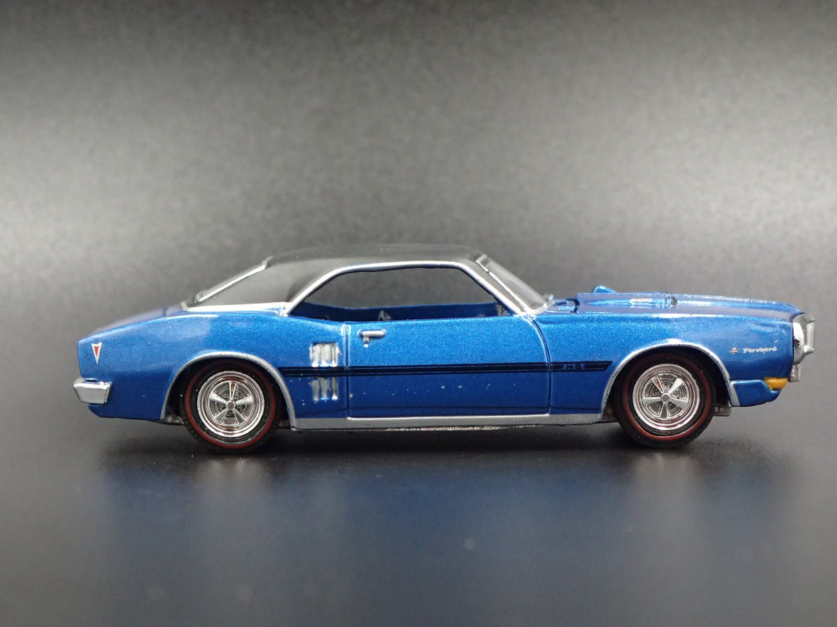 1968 68 PONTIAC FIREBIRD BLUE 1:64 SCALE COLLECTIBLE DIORAMA DIECAST MODEL CAR