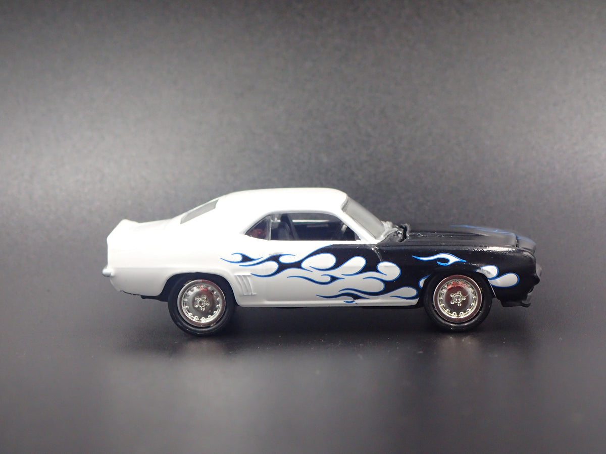 1969 69 CHEVY CHEVROLET CAMARO SS WHITE 1:64 SCALE COLLECTIBLE DIECAST MODEL CAR