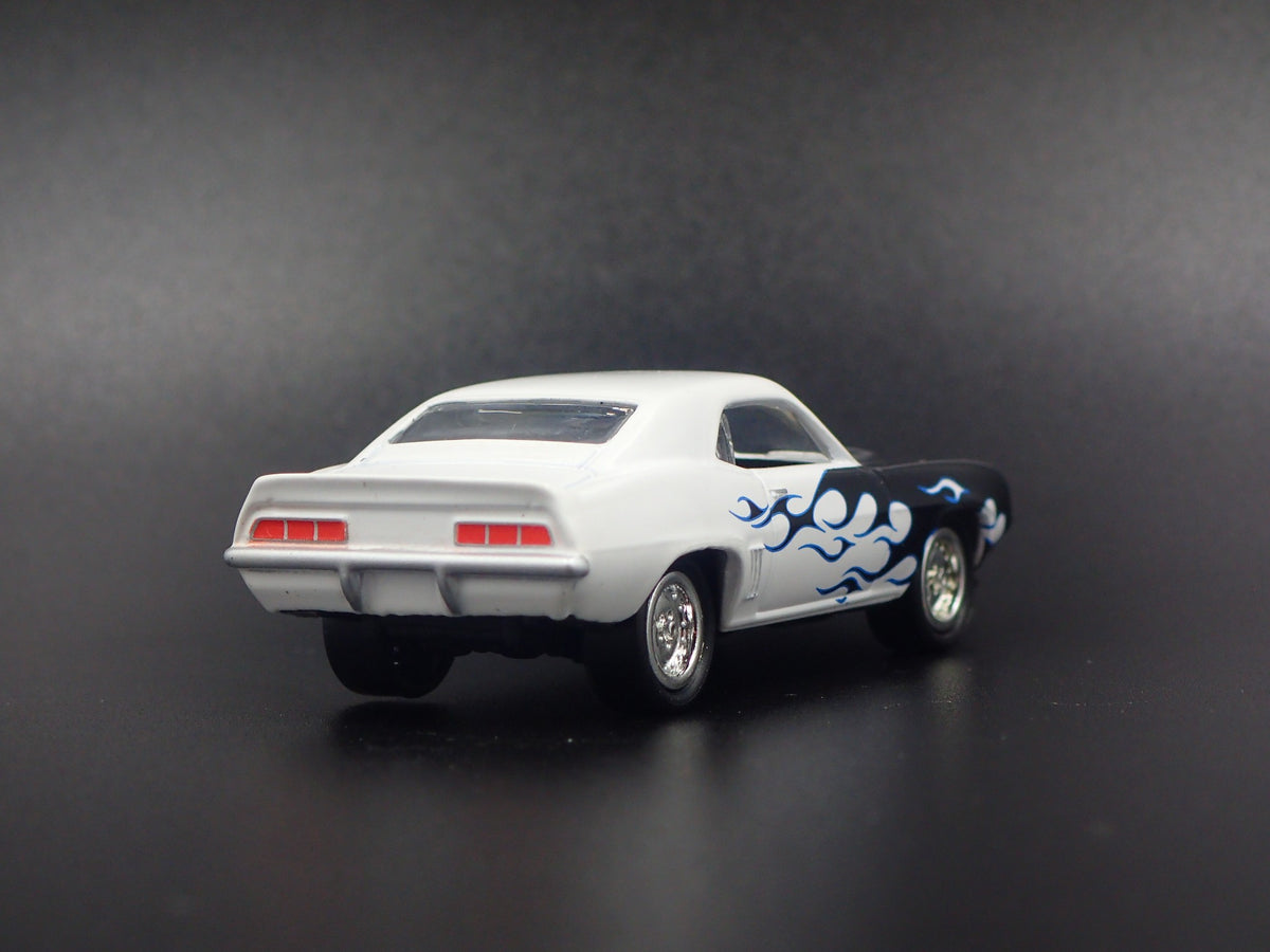 1969 69 CHEVY CHEVROLET CAMARO SS WHITE 1:64 SCALE COLLECTIBLE DIECAST MODEL CAR