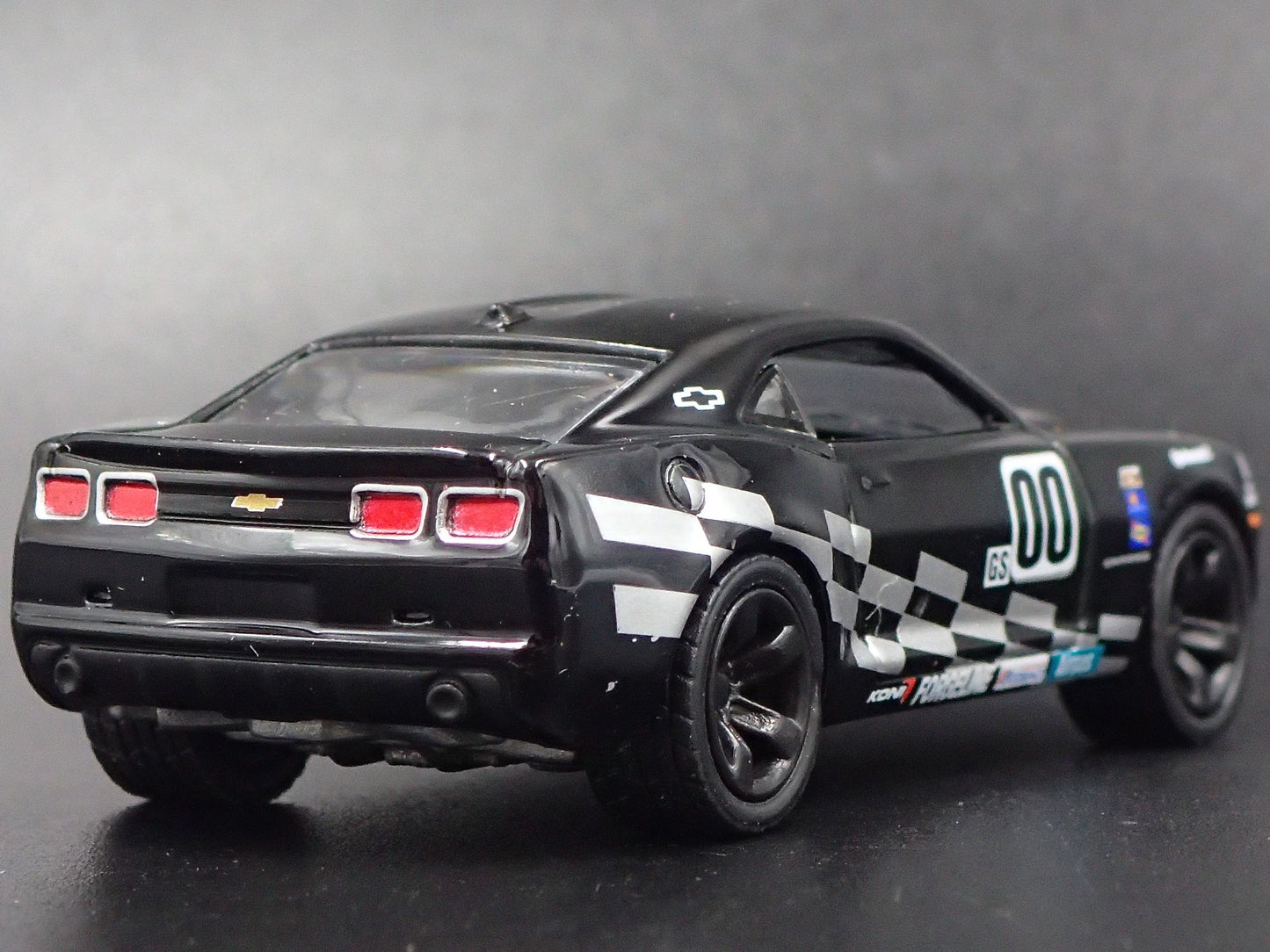 2010 - 2015 CHEVY CHEVROLET CAMARO RARE 1:64 SCALE DIORAMA DIECAST MODEL CAR