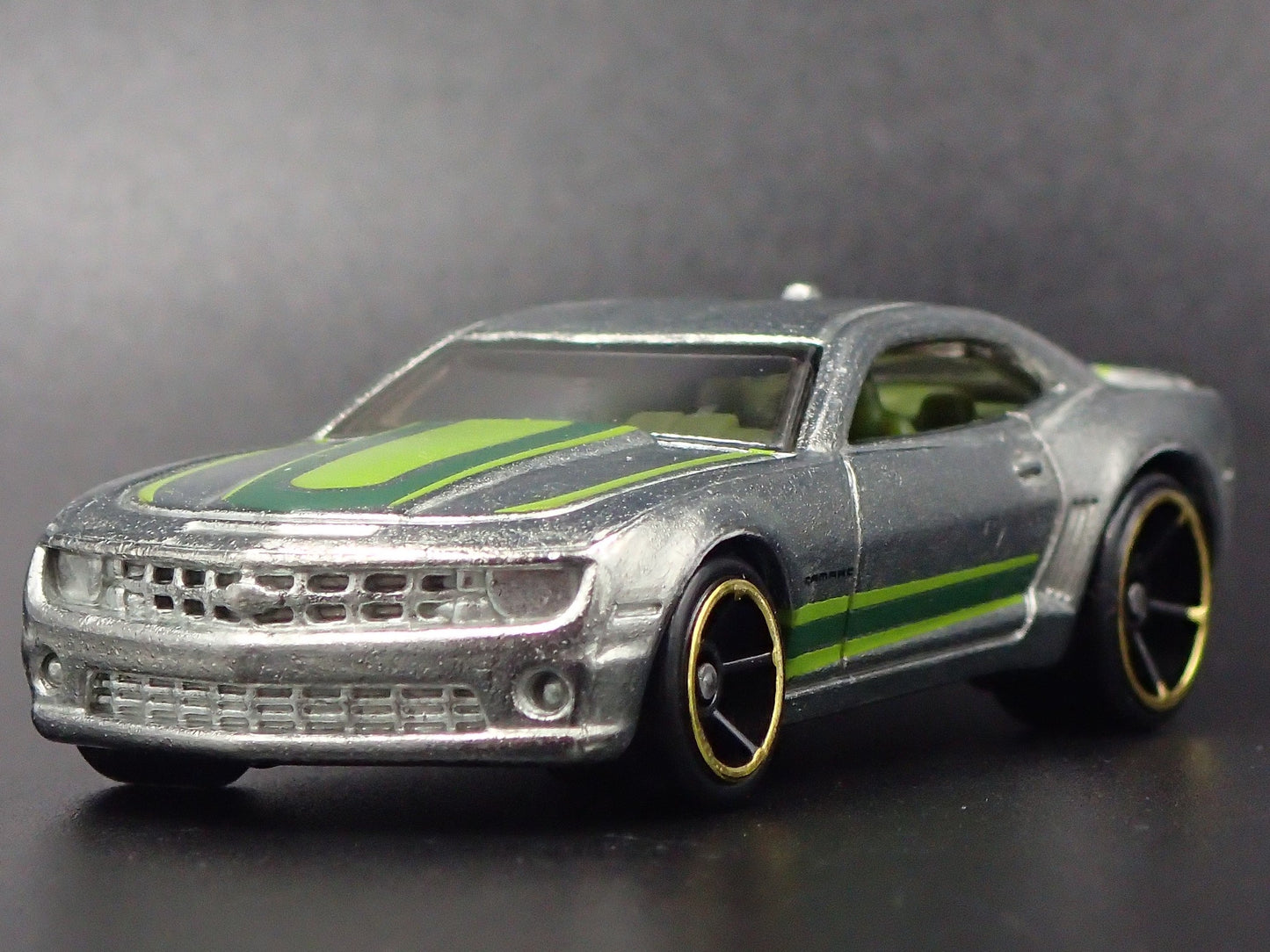 2010-2015 CHEVY CHEVROLET CAMARO SS RARE 1:64 SCALE DIORAMA DIECAST MODEL CAR