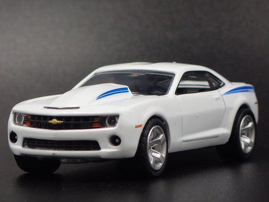 2012-2013 CHEVY CHEVROLET COPO CAMARO WHITE 1:64 SCALE DIORAMA DIECAST MODEL CAR