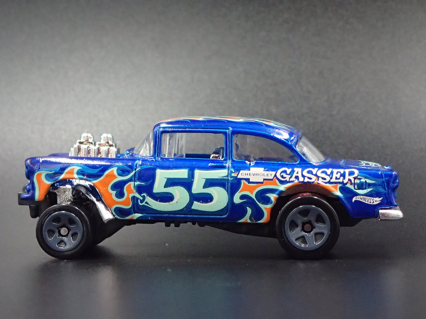 1955 55 CHEVY CHEVROLET BEL AIR GASSER NHRA 1:64 SCALE DIORAMA DIECAST MODEL CAR