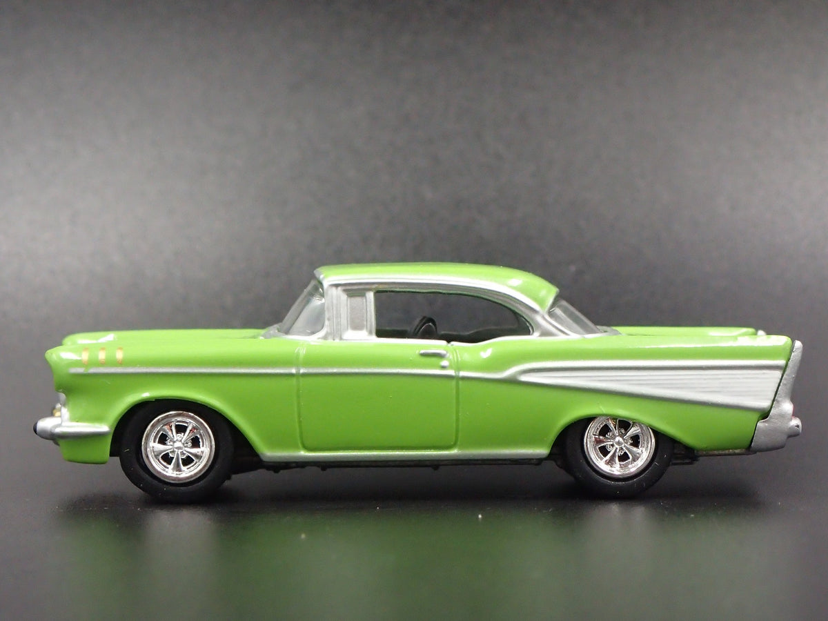 1957 CHEVY CHEVROLET BEL AIR GREEN 1:64 SCALE DIORAMA DIECAST MODEL CAR