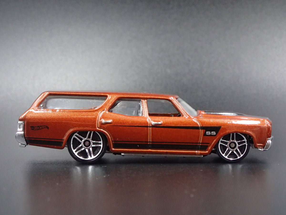 1970 70 CHEVY CHEVROLET CHEVELLE SS STATION WAGON 1:64 SCALE DIECAST MODEL CAR