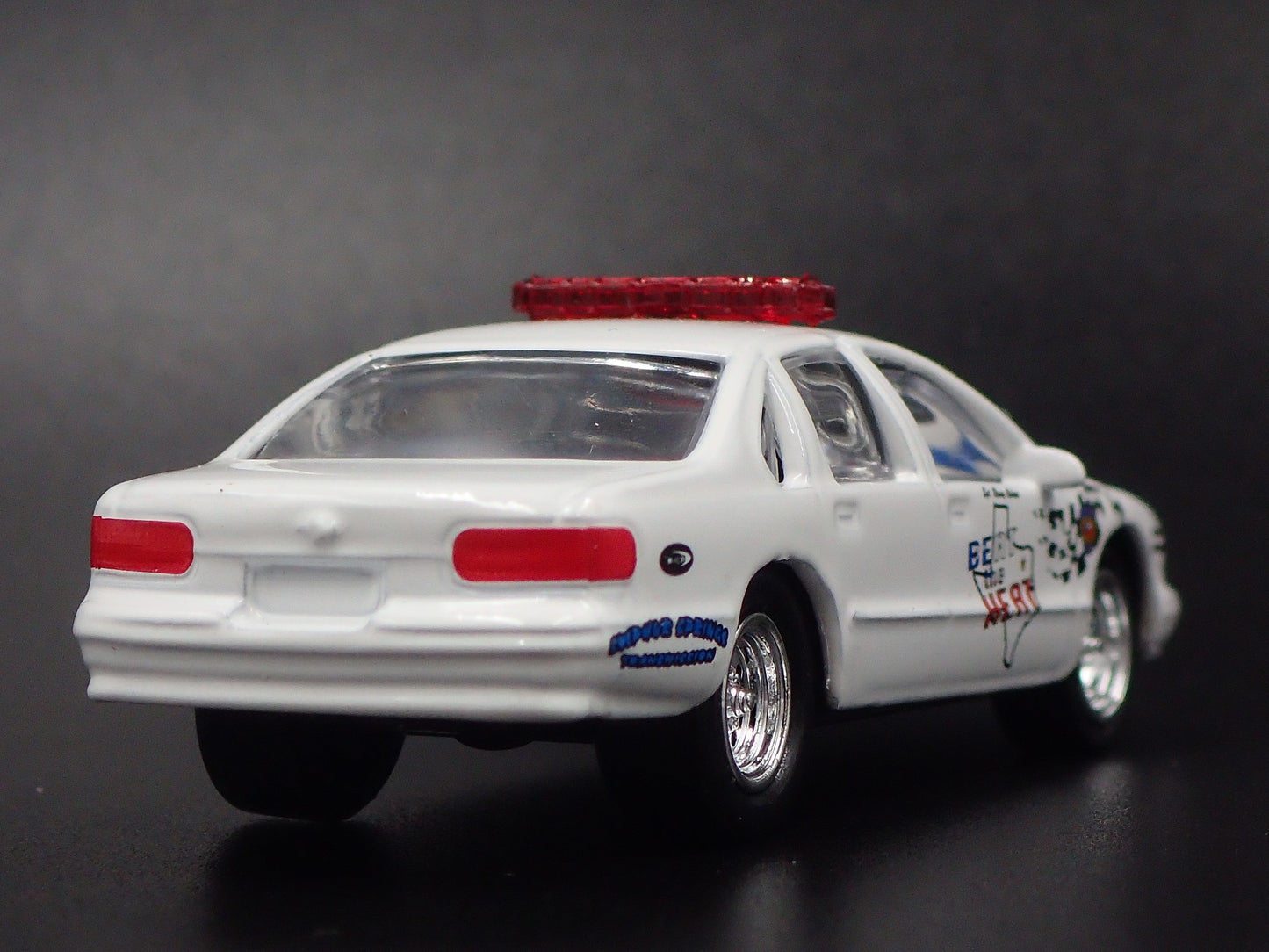 1991-1996 CHEVY CHEVROLET CAPRICE BEAT THE HEAT POLICE 1/64 DIECAST MODEL CAR