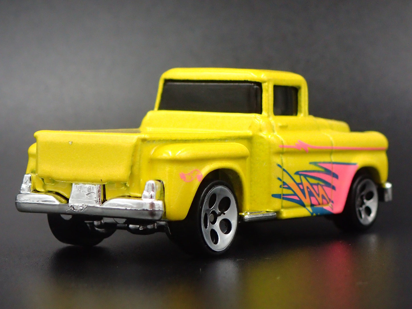 1956 56 CHEVY CHEVROLET STEPSIDE PICKUP TRUCK RARE 1:64 SCALE DIECAST MODEL CAR