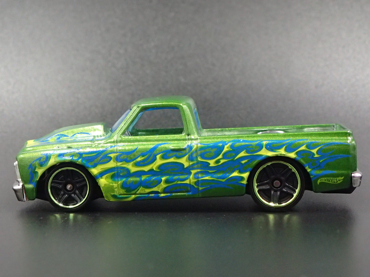 1967 67 CHEVY CHEVROLET C10 SHORT BED PICKUP TRUCK 1:64 SCALE DIECAST MODEL CAR