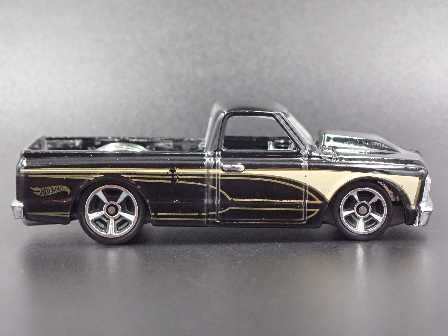 1967 67 CHEVY CHEVROLET C10 SHORT BED PICKUP TRUCK 1:64 SCALE DIECAST MODEL CAR