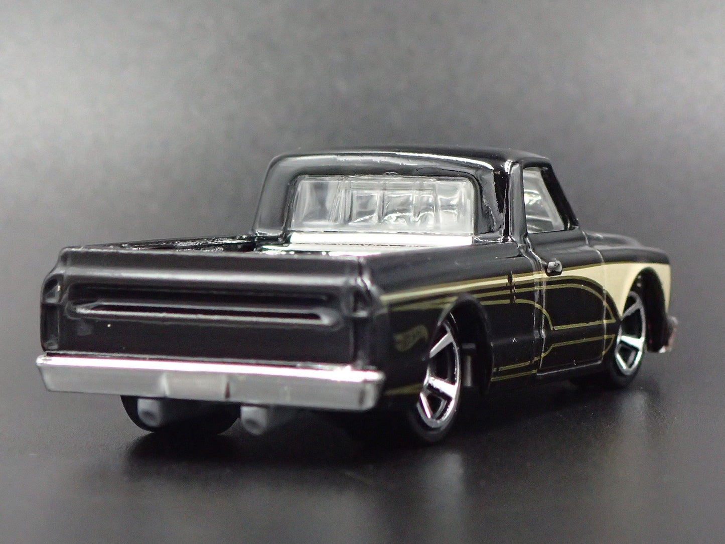1967 67 CHEVY CHEVROLET C10 SHORT BED PICKUP TRUCK 1:64 SCALE DIECAST MODEL CAR