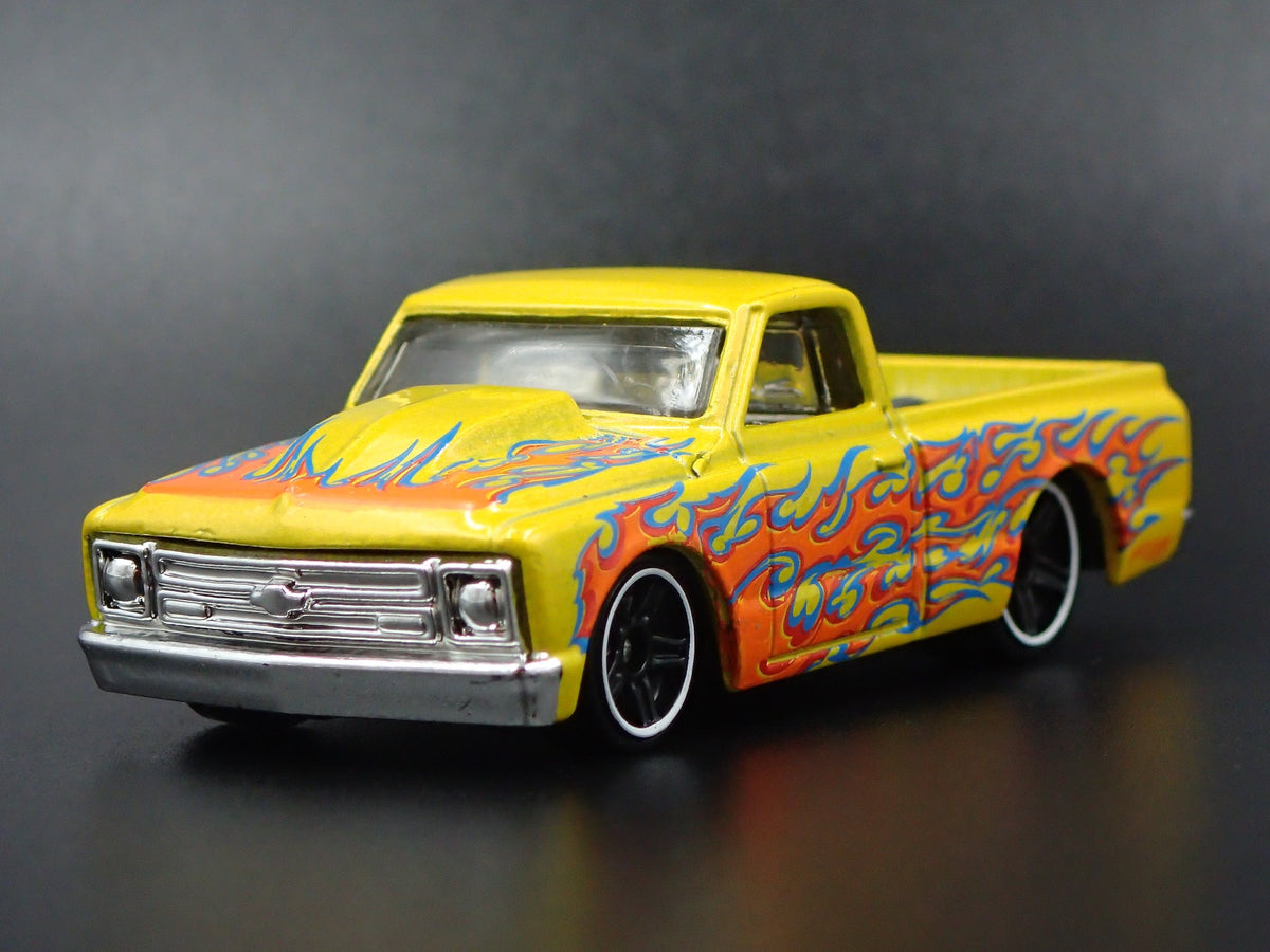 1967 67 CHEVY CHEVROLET C10 SHORT BED PICKUP TRUCK 1:64 SCALE DIECAST MODEL CAR-Burning Rubber Toy Company