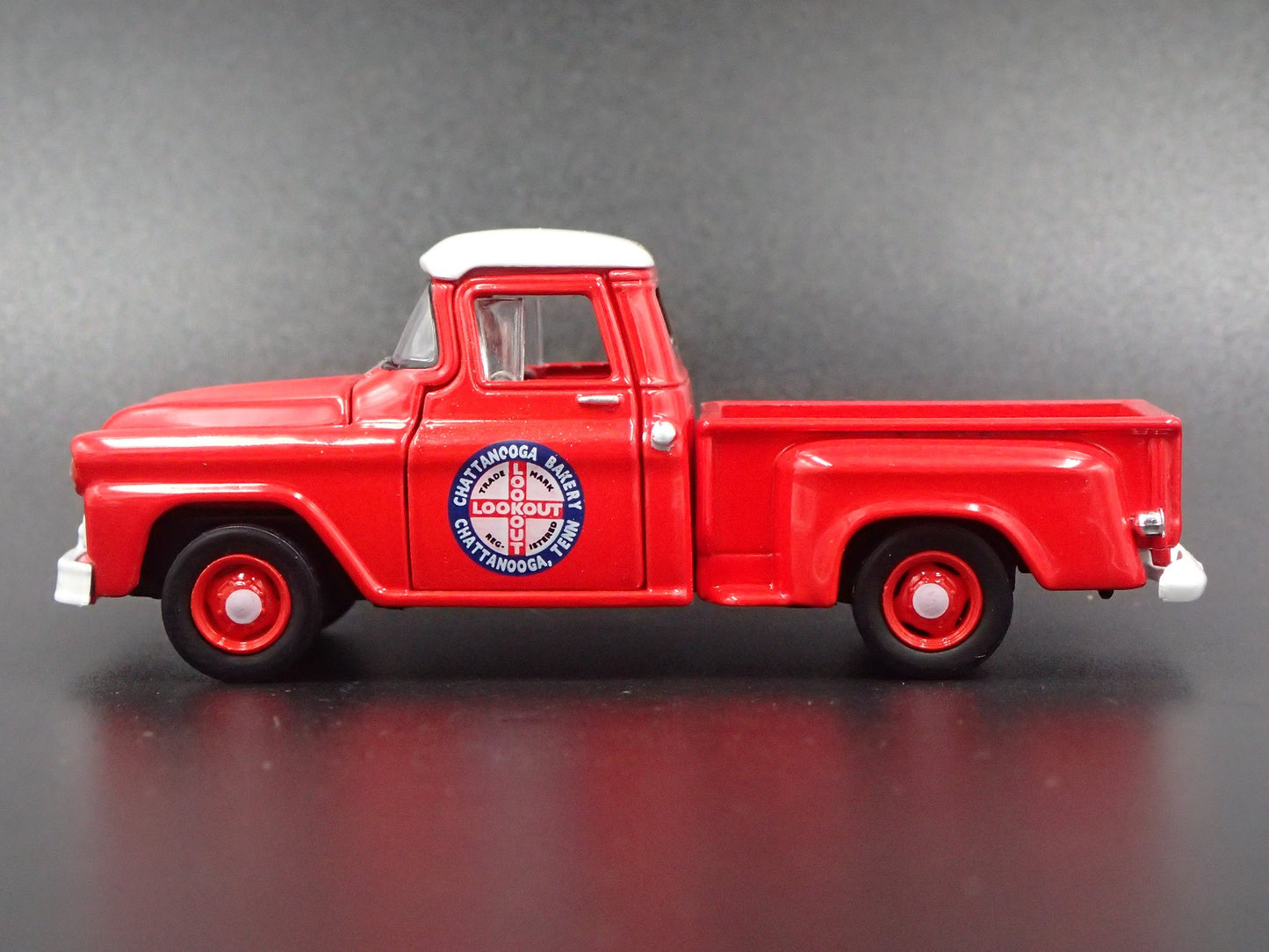 1958 58 GMC FLEET OPTION PICKUP TRUCK MOONPIE BAKERY RED 1:64 DIECAST MODEL CAR