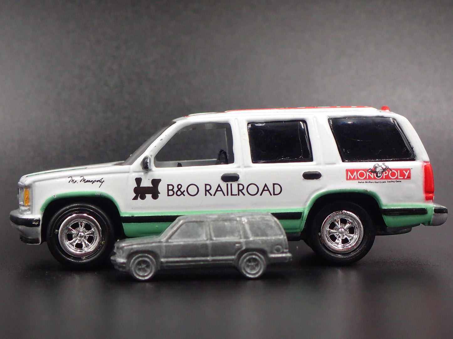 1997 97 CHEVY CHEVROLET TAHOE MONOPOLY RARE 1:64 SCALE LIMITED DIECAST MODEL CAR