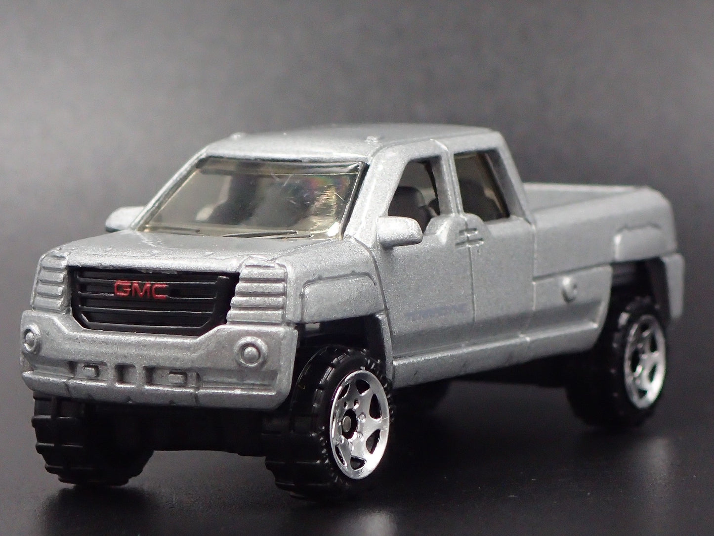 2000 00 GMC TERRADYNE PICKUP TRUCK CONCEPT VEHICLE 1:77 SCALE DIECAST MODEL CAR