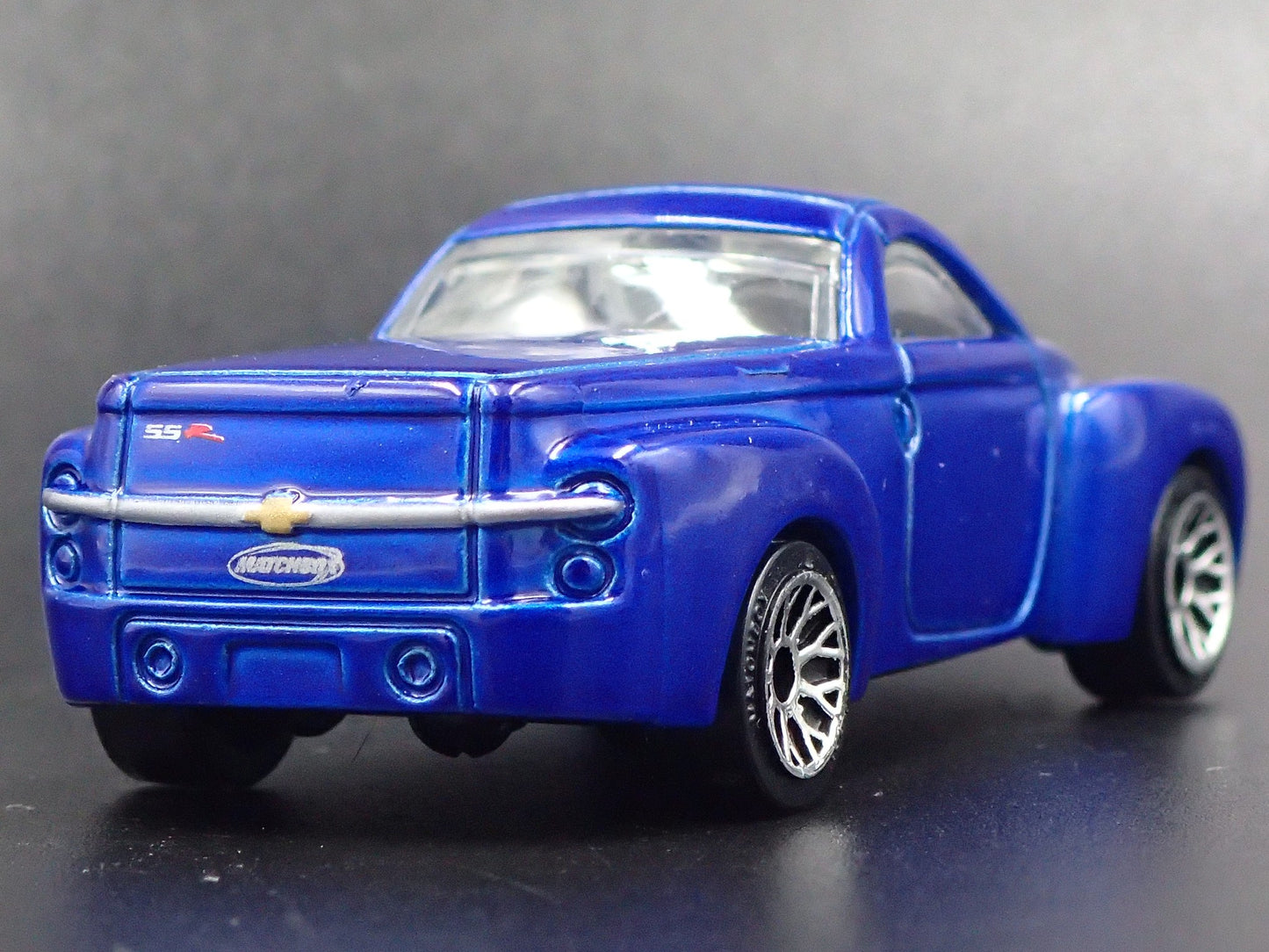 2003-2006 CHEVY CHEVROLET SSR TRUCK 1:64 SCALE COLLECTIBLE DIECAST MODEL CAR
