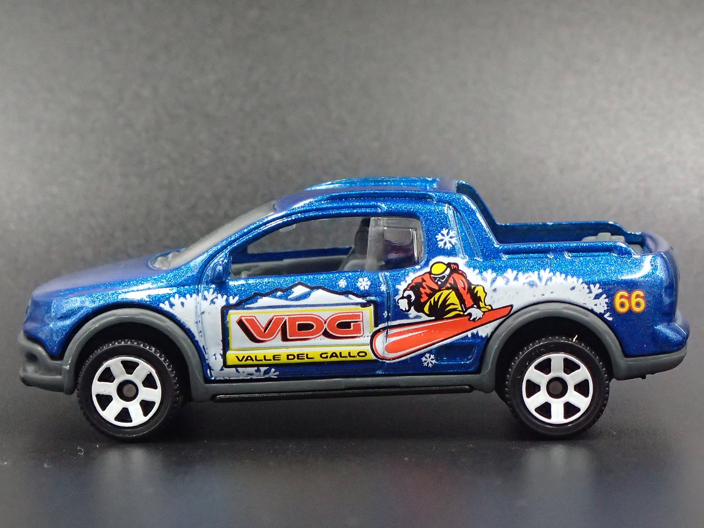2011-2018 VW VOLKSWAGEN SAVEIRO PICKUP TRUCK BLUE 1:64 SCALE DIECAST MODEL CAR