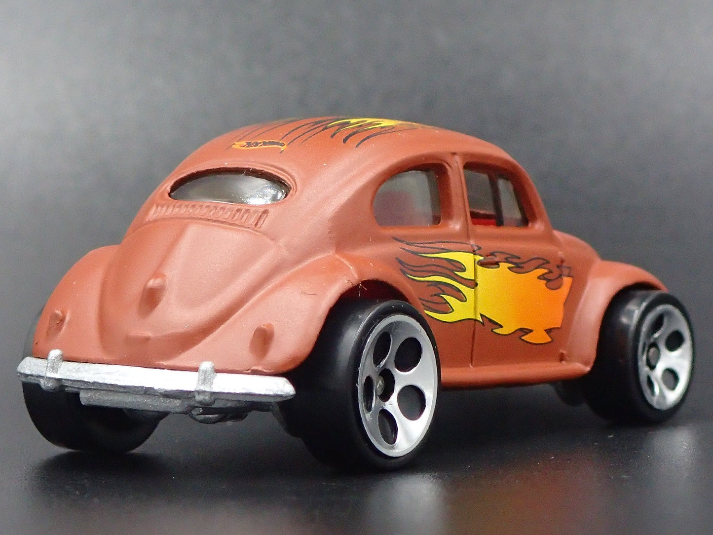 1960-1967 VW VOLKSWAGEN CLASSIC BEETLE BUG 1:64 SCALE DIORAMA DIECAST MODEL CAR