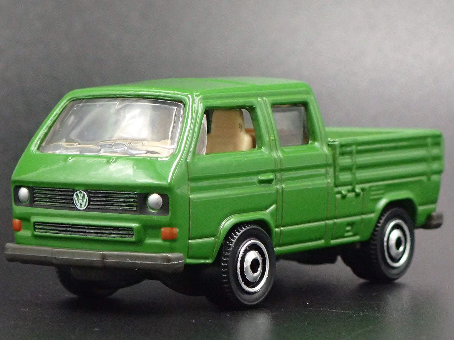 1979-1992 VW VOLKSWAGEN TYPE 2 T3 DOUBLE CAB PICKUP 1:64 SCALE DIECAST MODEL CAR