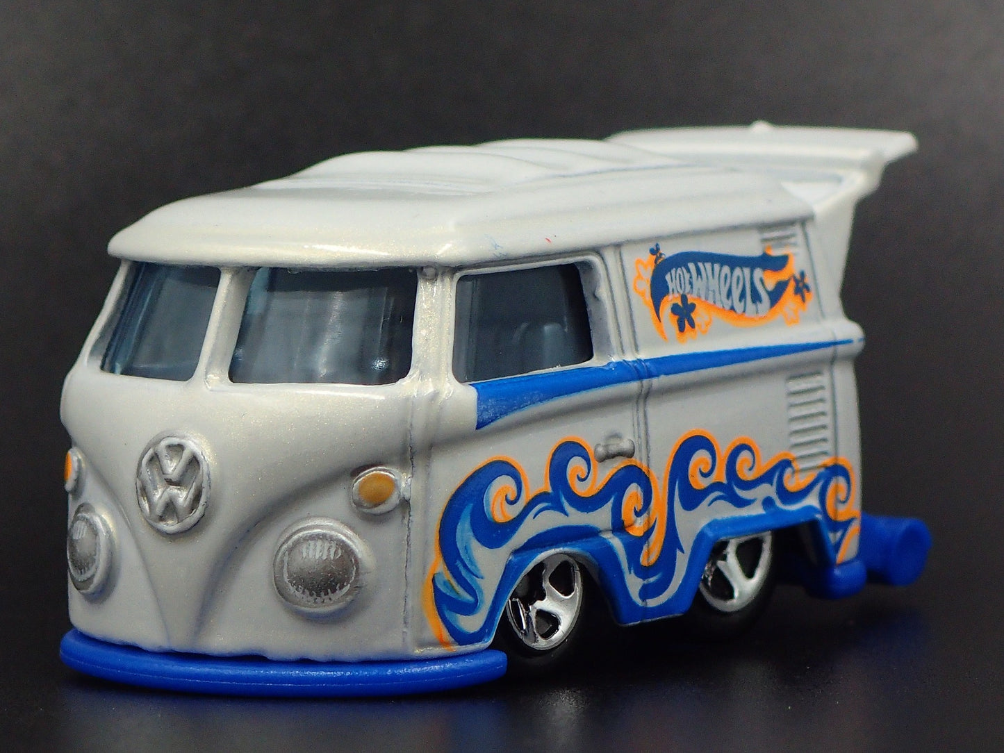 VW VOLKSWAGEN KOOL KOMBI MINI BUS VAN DRAG 1:64 SCALE DIORAMA DIECAST MODEL CAR