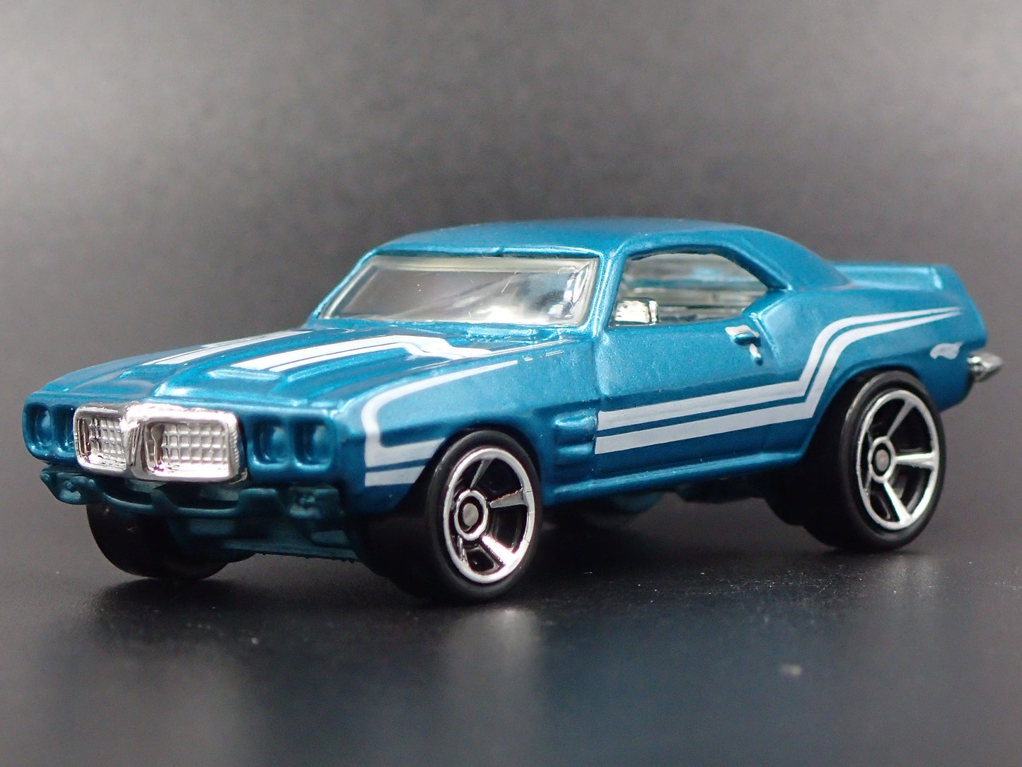 1969 69 PONTIAC FIREBIRD TRANS AM TA 1:64 SCALE COLLECTIBLE DIECAST MODEL CAR