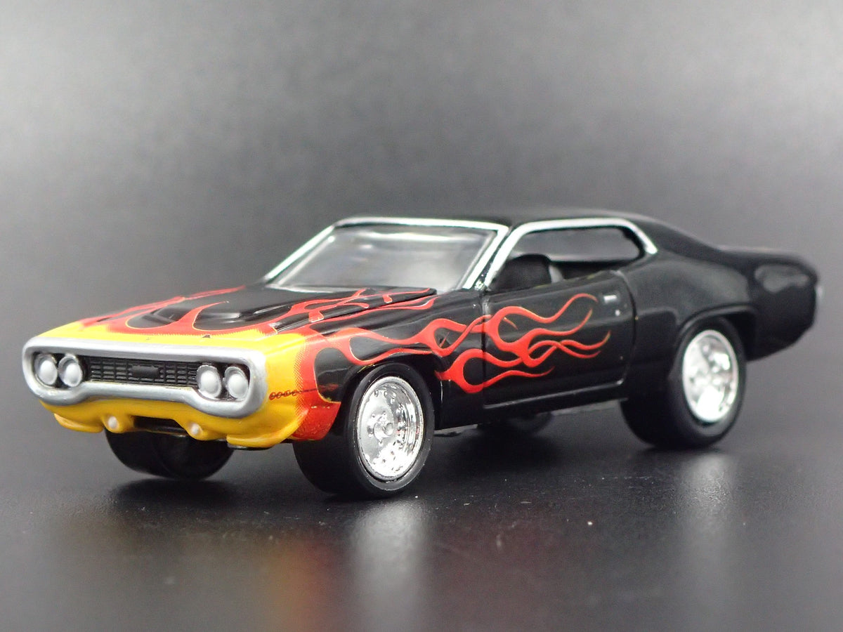 1971 PLYMOUTH ROAD RUNNER RARE 1/64 SCALE LIMITED COLLECTIBLE DIECAST MODEL CAR-Burning Rubber Toy Company