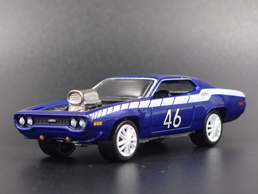 1971 71 PLYMOUTH GTX BLUE RARE 1/64 SCALE COLLECTIBLE DIORAMA DIECAST MODEL CAR