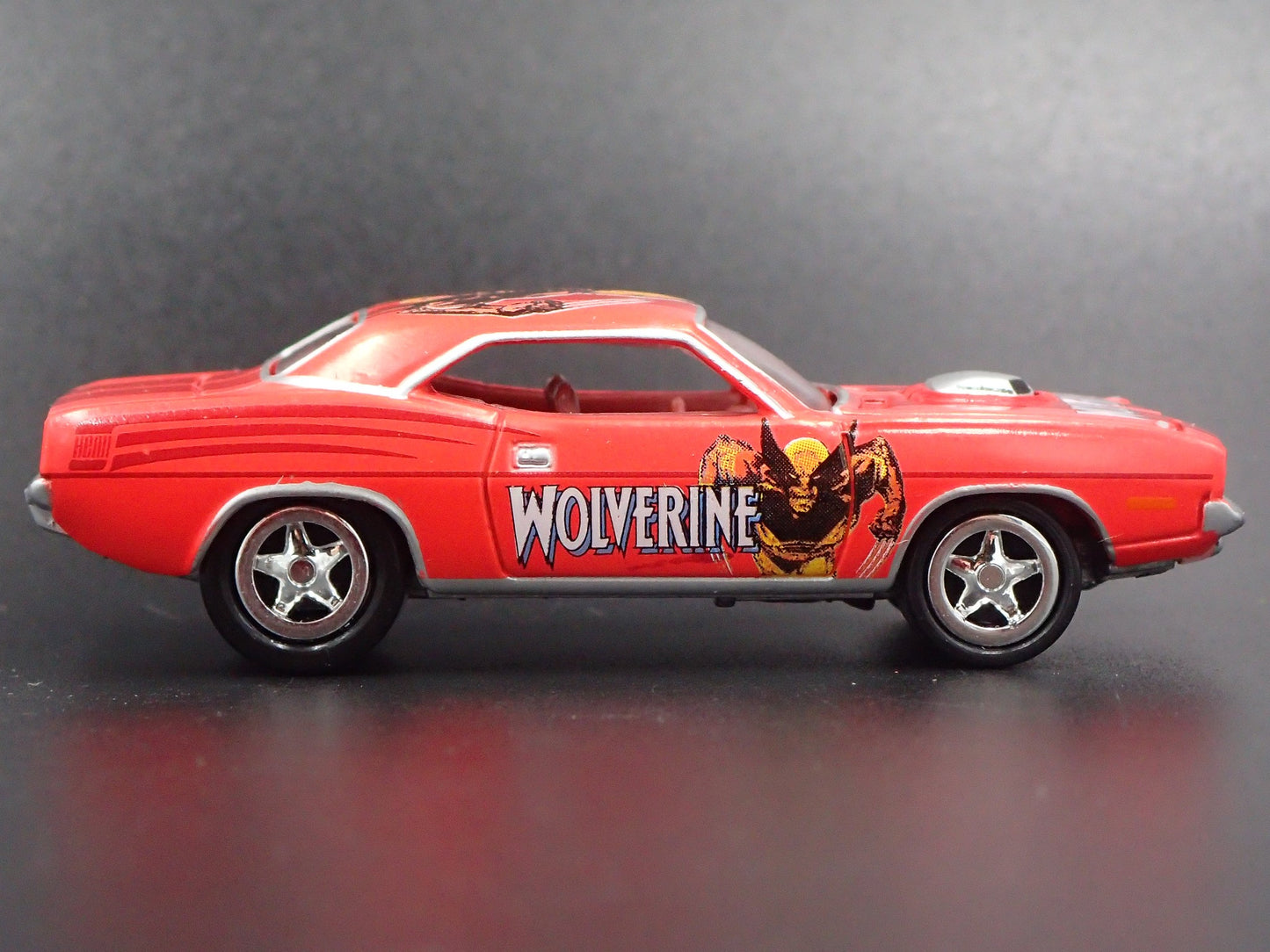 1970 70 PLYMOUTH HEMI CUDA WOLVERINE RARE 1:64 SCALE DIORAMA DIECAST MODEL CAR