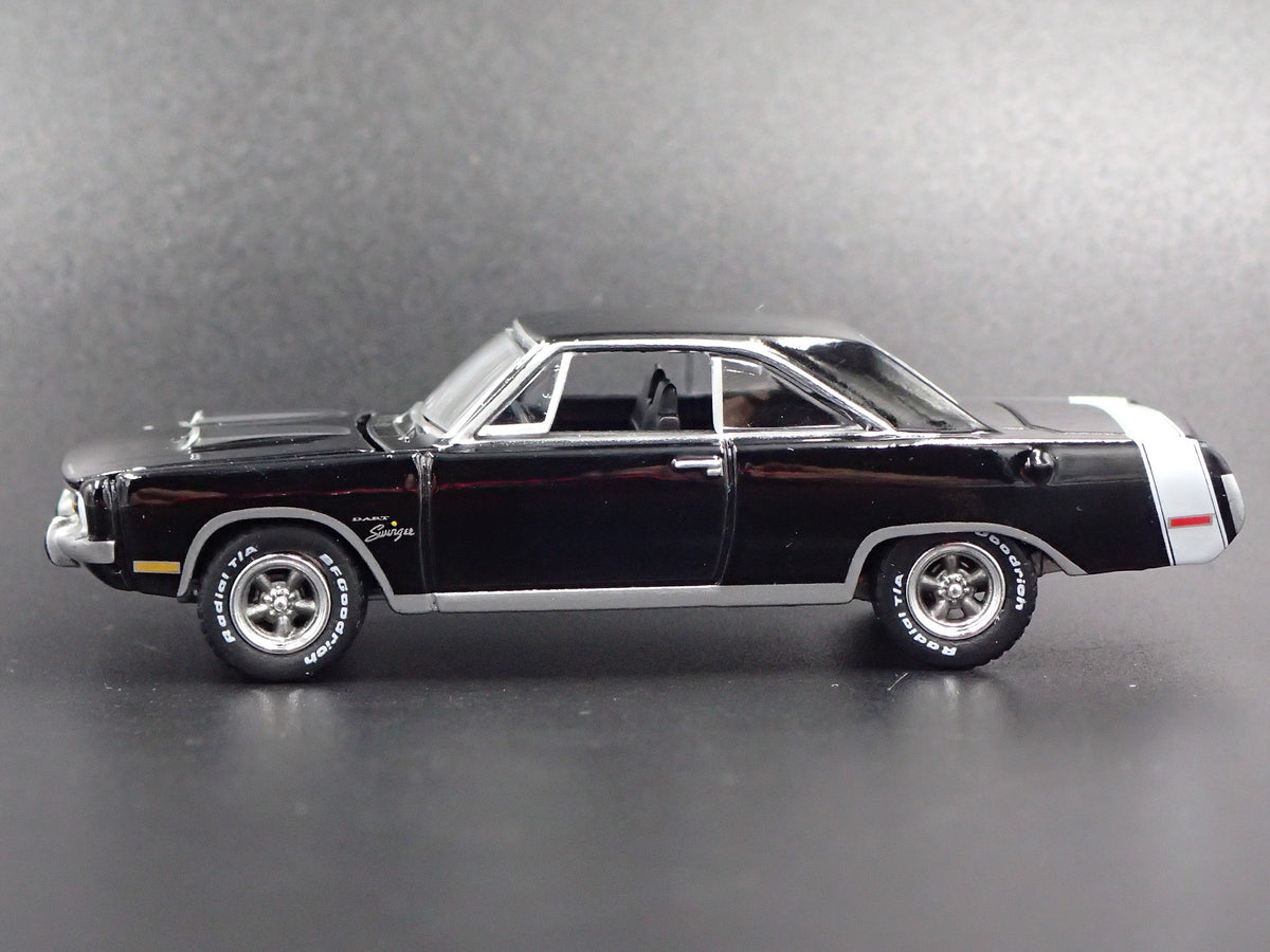 1971 71 DODGE DART SWINGER RARE 1:64 SCALE COLLECTIBLE DIORAMA DIECAST MODEL CAR-Burning Rubber Toy Company