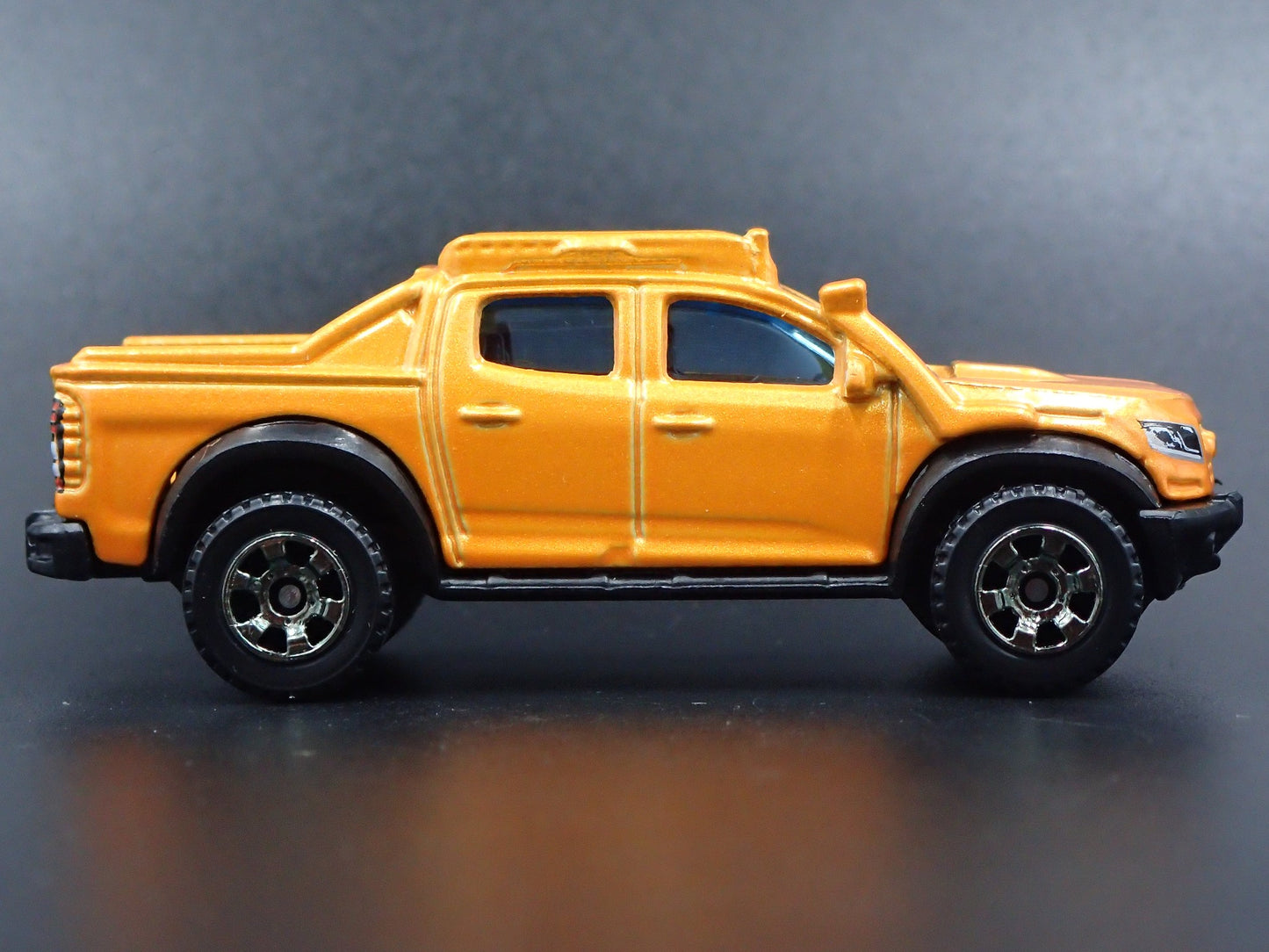 2015-2022 CHEVY CHEVROLET COLORADO XTREME PICKUP TRUCK 1:64 SCALE DIECAST MODEL