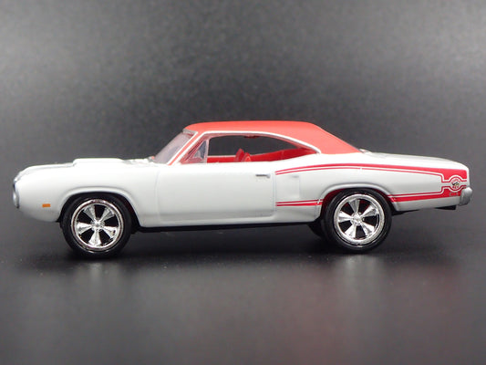 1970 70 DODGE SUPER BEE RARE 1:64 SCALE COLLECTIBLE DIORAMA DIECAST MODEL CAR