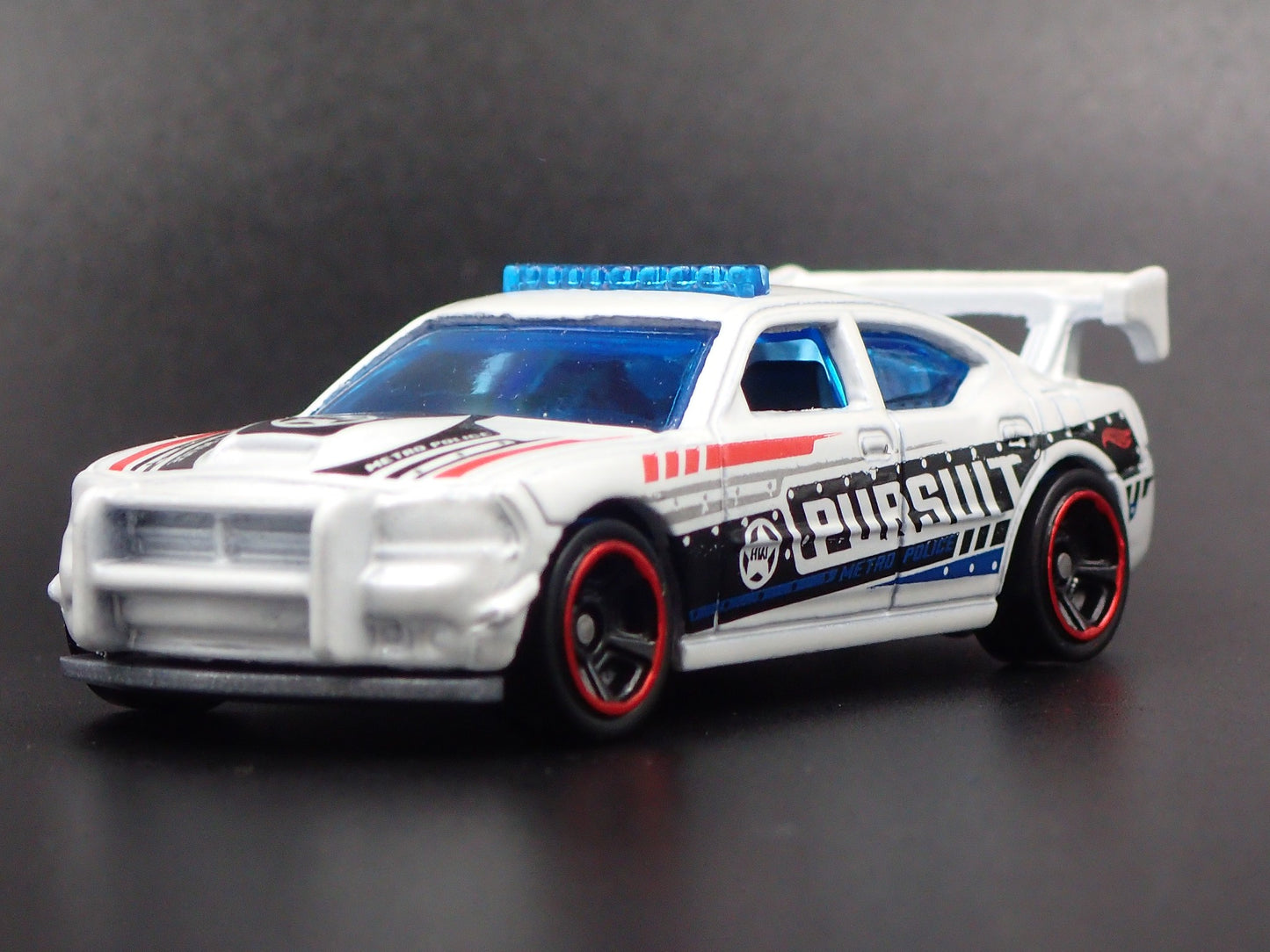 2006-2010 DODGE CHARGER DRIFT POLICE WHITE 1:64 SCALE DIORAMA DIECAST MODEL CAR