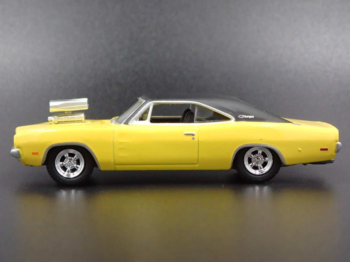 1970 70 DODGE CHARGER 1:64 SCALE LIMITED COLLECTIBLE DIORAMA DIECAST MODEL CAR-Burning Rubber Toy Company