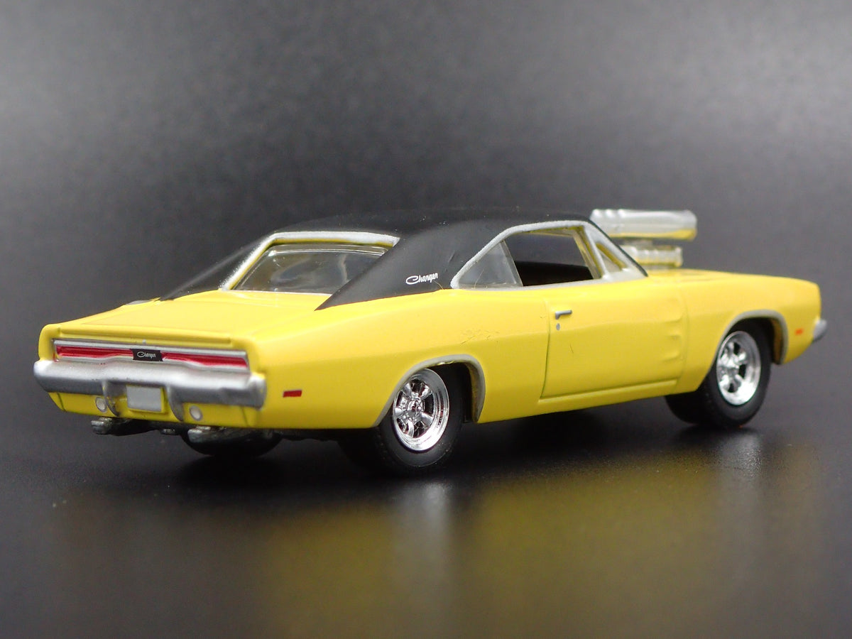 1970 70 DODGE CHARGER 1:64 SCALE LIMITED COLLECTIBLE DIORAMA DIECAST MODEL CAR-Burning Rubber Toy Company