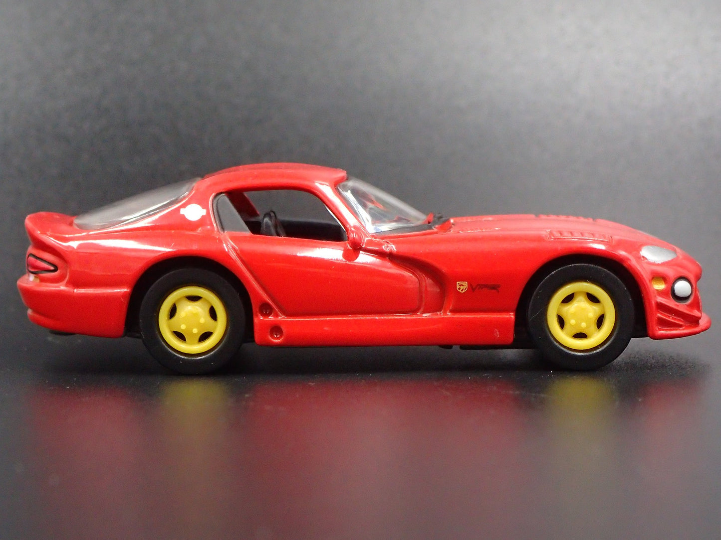 1996-2002 DODGE VIPER GTS RED 1:64 SCALE COLLECTIBLE DIORAMA DIECAST MODEL CAR