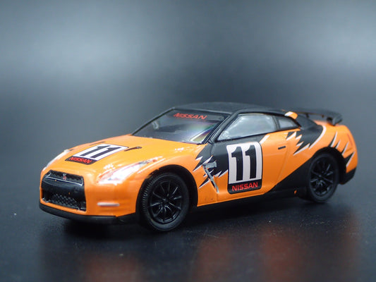 2007-2025 NISSAN GTR R35 SKYLINE ORANGE 1:64 SCALE DIORAMA DIECAST MODEL CAR