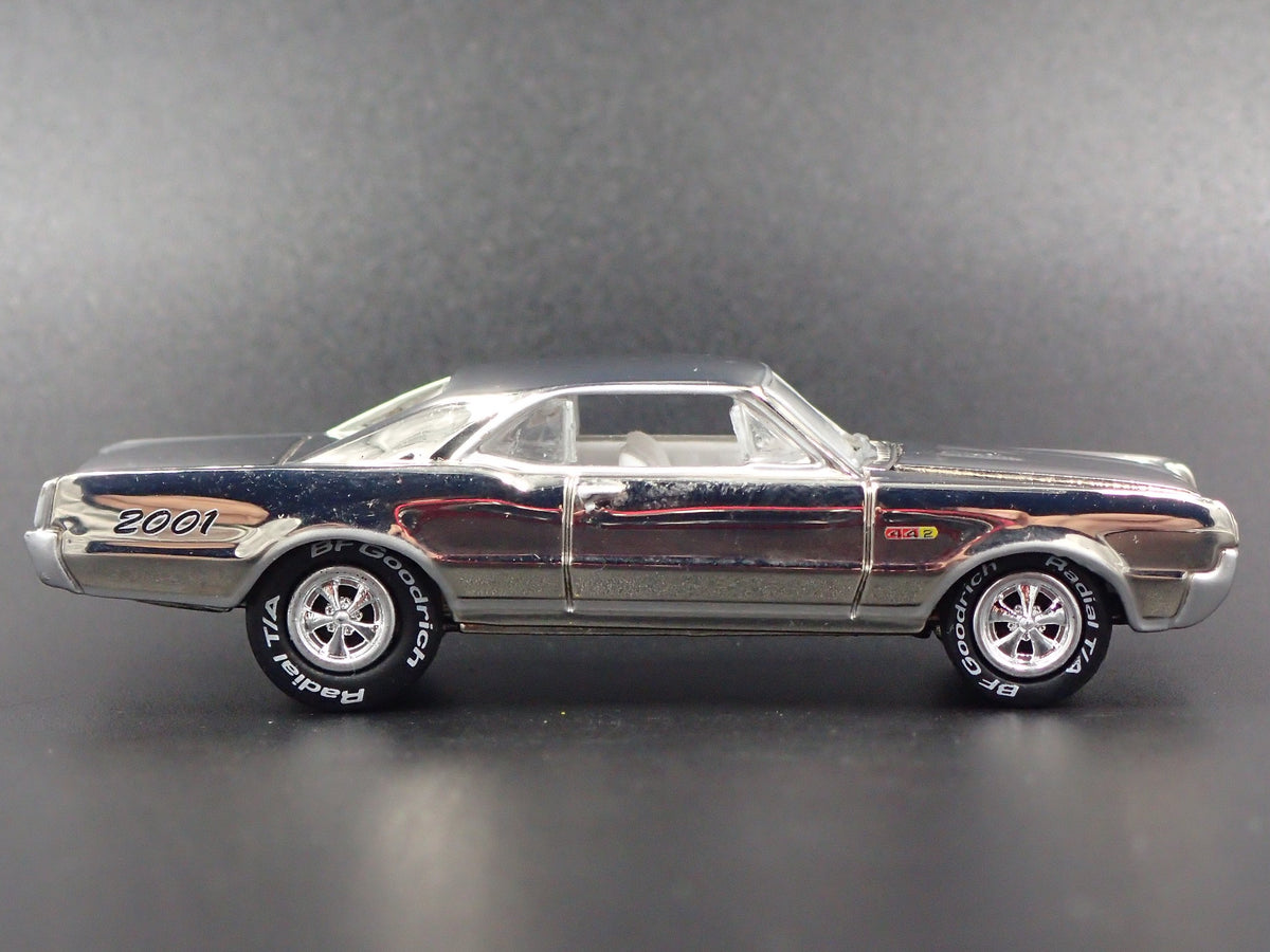 1967 OLDS OLDSMOBILE CUTLASS RARE 1:64 COLLECTIBLE DIORAMA DIECAST MODEL CAR-Burning Rubber Toy Company