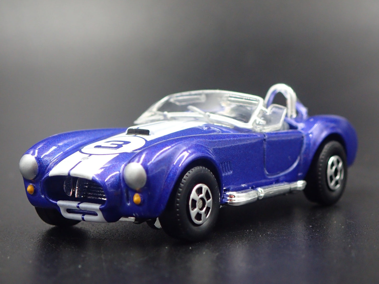 1965 SHELBY COBRA 427 S/C BLUE 1:64 SCALE COLLECTIBLE DIORAMA DIECAST MODEL CAR