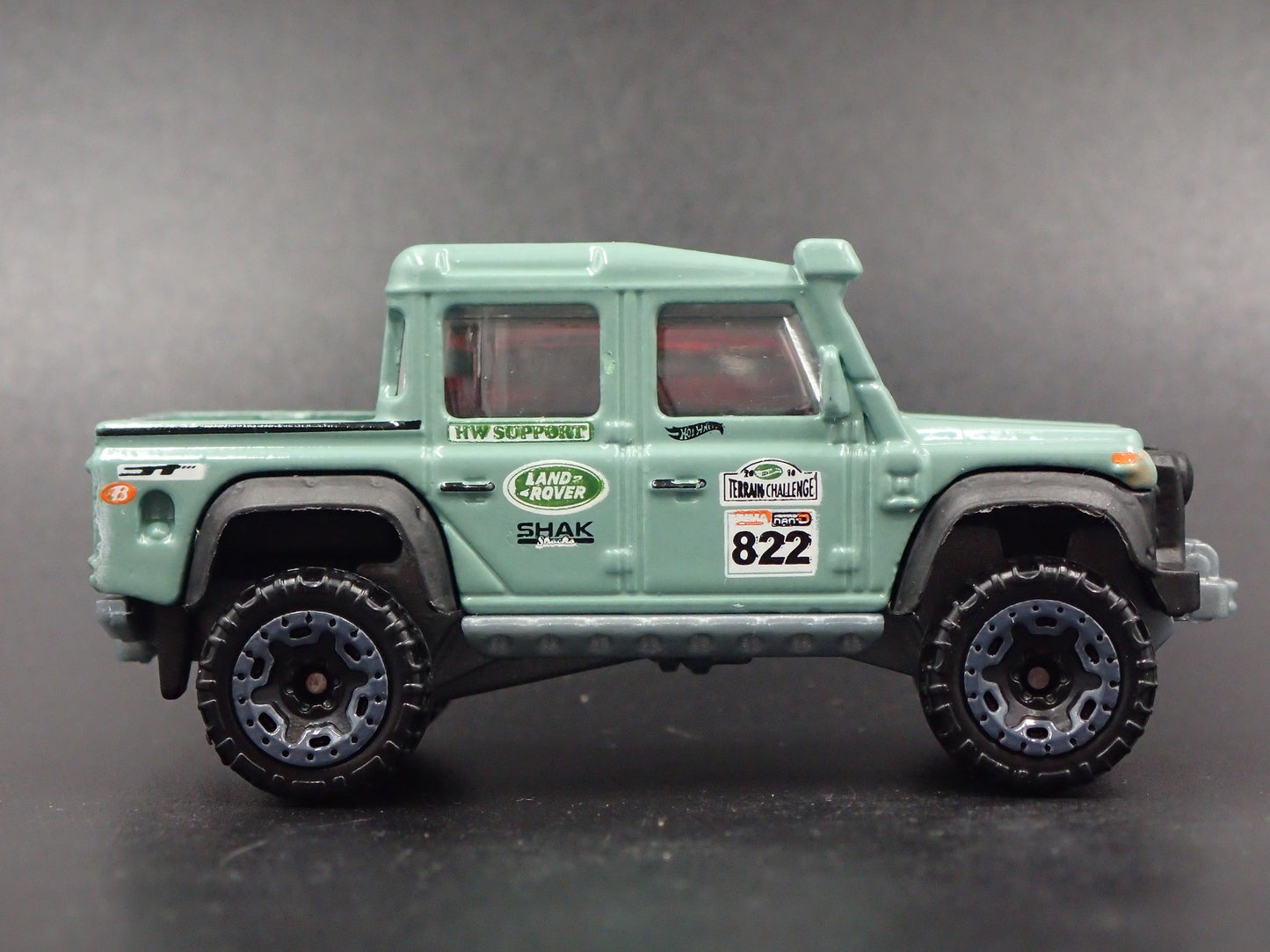 1990-2016 LAND ROVER DEFENDER DOUBLE CAB PICKUP 1/64 SCALE DIECAST MODEL CAR