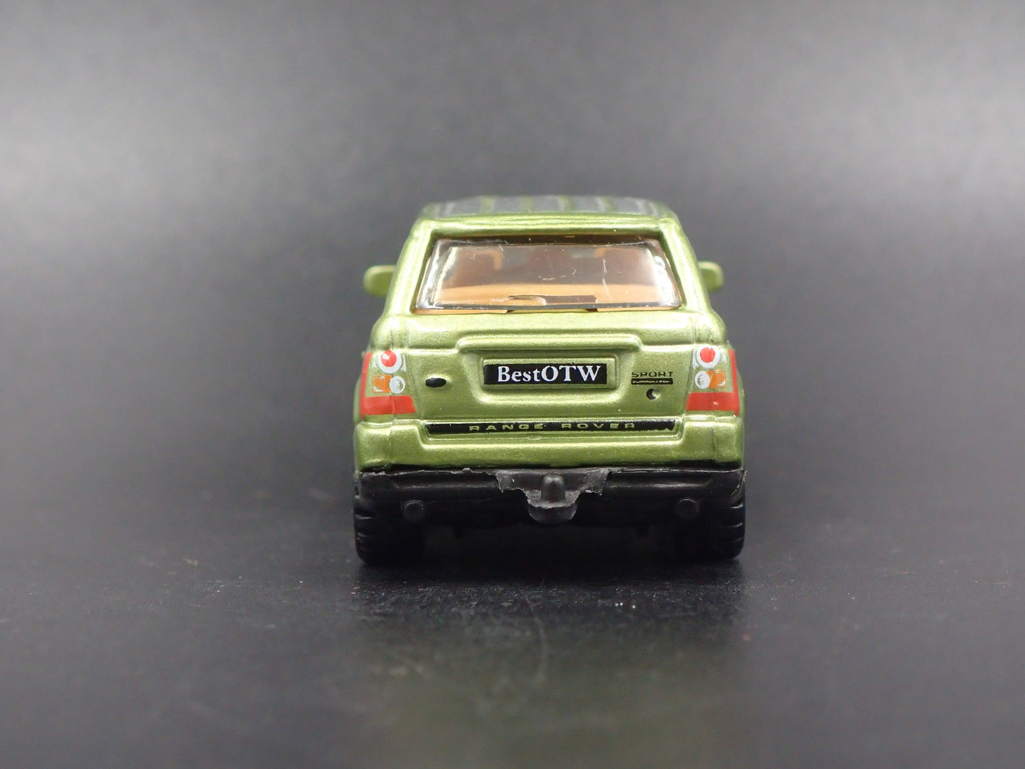 2005-2013 RANGE ROVER SPORT w/ HITCH GREEN 1/64 SCALE DIORAMA DIECAST MODEL CAR