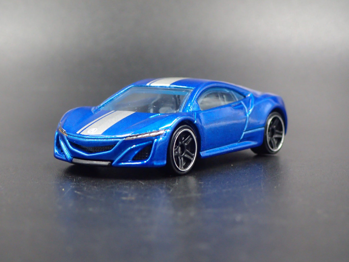 2016-2022 ACURA NSX SUPER CAR 1:64 SCALE COLLECTIBLE DIORAMA DIECAST MODEL CAR