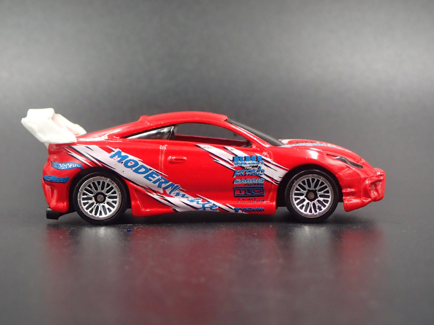 1999-2006 TOYOTA CELICA RED 1/64 SCALE COLLECTIBLE DIORAMA DIECAST MODEL CAR