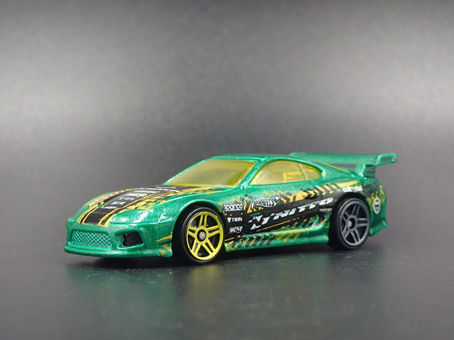 1993-2002 TOYOTA SUPRA GREEN 1/64 SCALE COLLECTIBLE DIORAMA DIECAST MODEL CAR