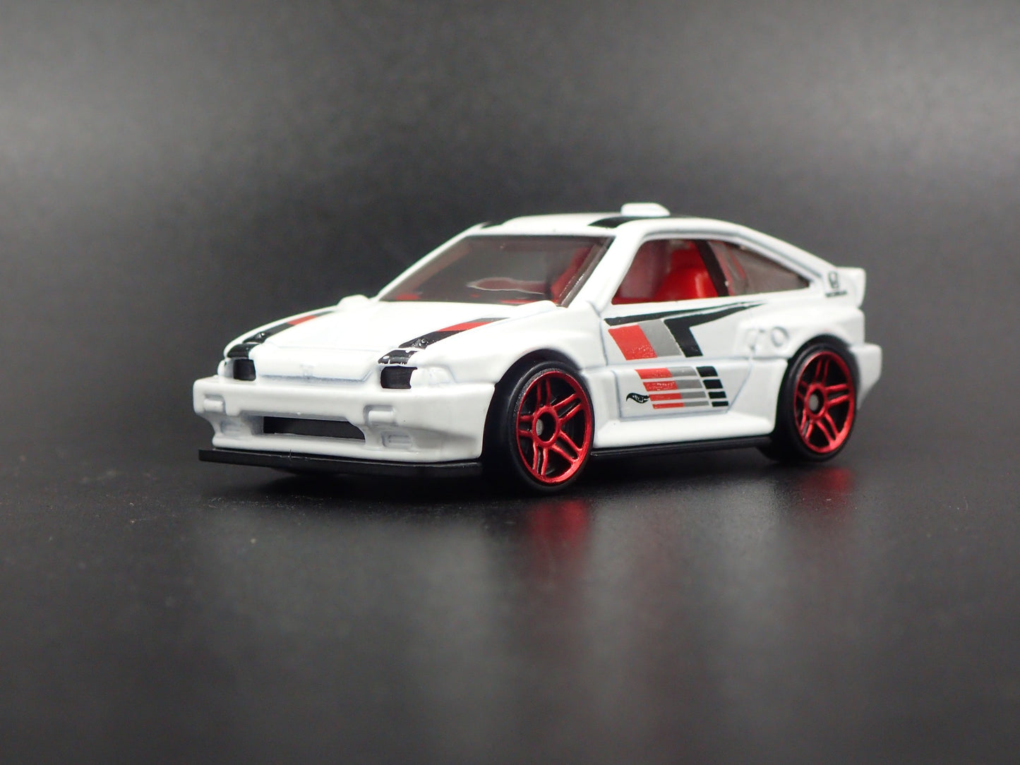 1984-1987 HONDA CRX WHITE 1:64 SCALE COLLECTIBLE DIORAMA DIECAST MODEL CAR