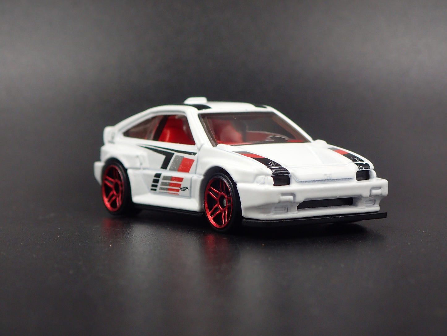 1984-1987 HONDA CRX WHITE 1:64 SCALE COLLECTIBLE DIORAMA DIECAST MODEL CAR