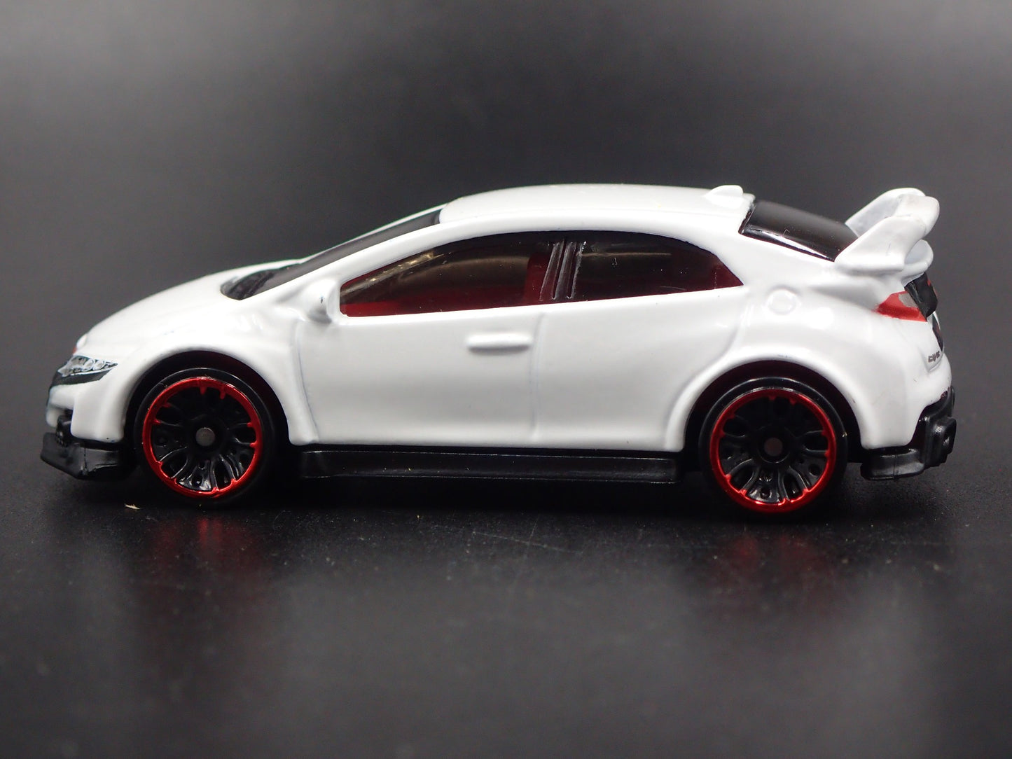 2011-2016 HONDA CIVIC TYPE R 1:64 SCALE COLLECTIBLE DIORAMA DIECAST MODEL CAR